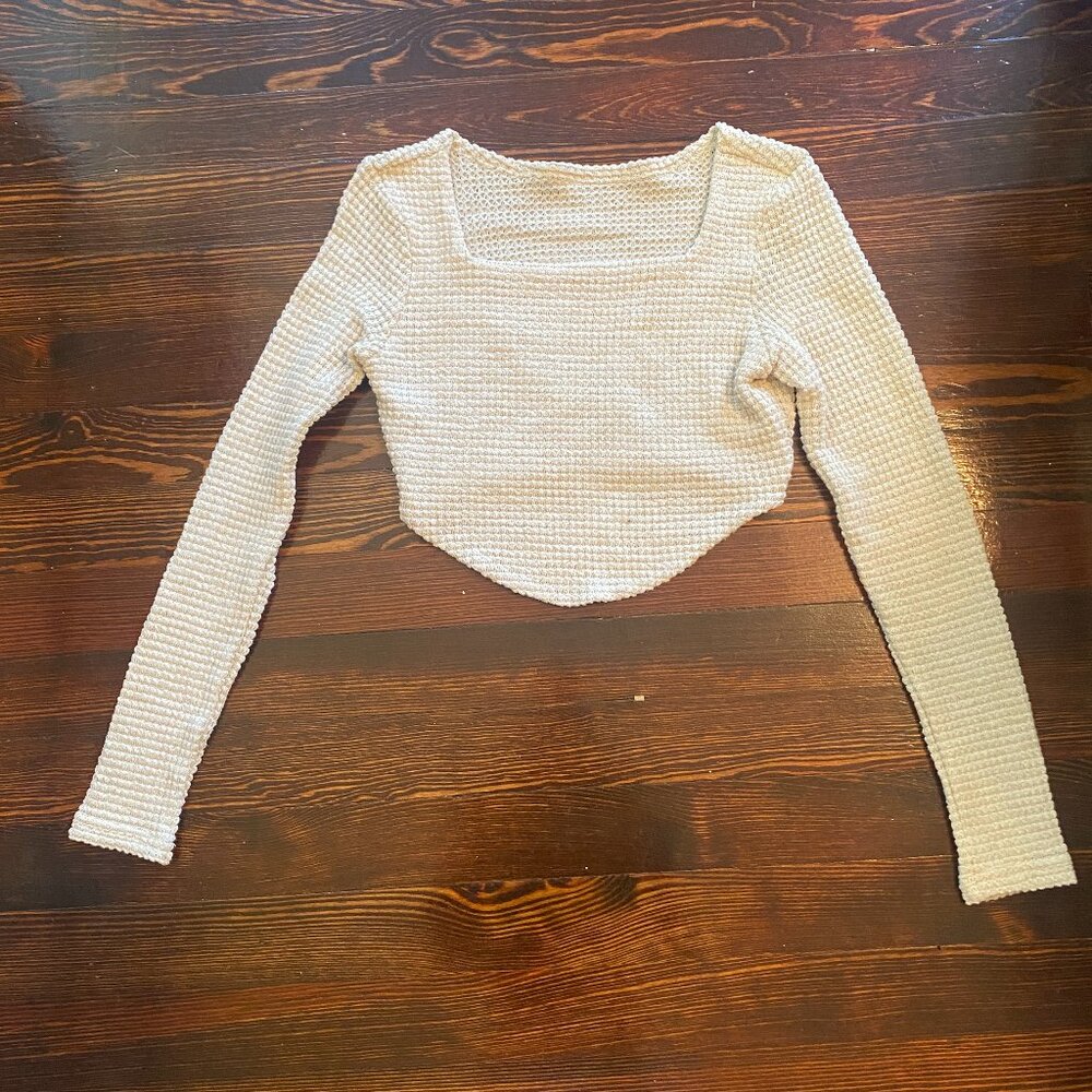 Off White Crochet Style Long Sleeve Crop Top Size XS NWOT